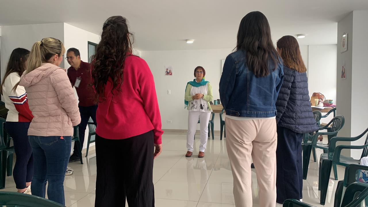 "Tema abierto, Constela tu tema"